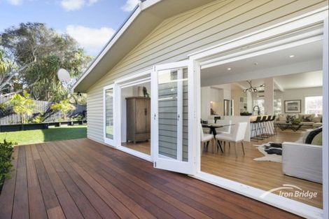 Photo of property in 1/139 Nile Road, Milford, Auckland, 0620