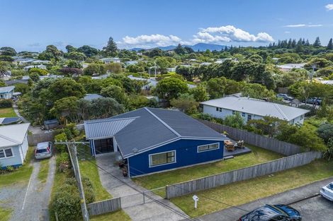 Photo of property in 127 Tilley Road, Paekakariki, 5034