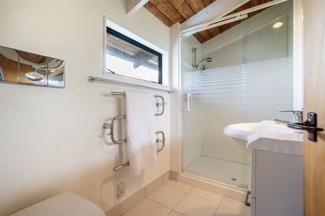 Photo of property in 27 Hadfield Street, Beach Haven, Auckland, 0626