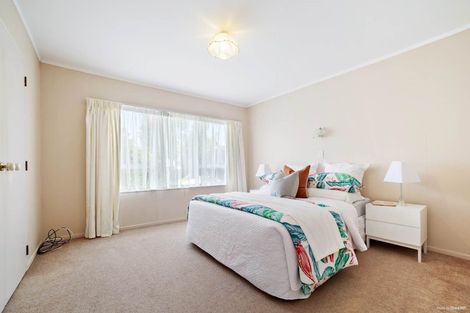 Photo of property in 2/239 Edmonton Road, Te Atatu South, Auckland, 0610