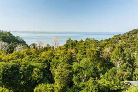 Photo of property in 708b South Titirangi Road, Titirangi, Auckland, 0604