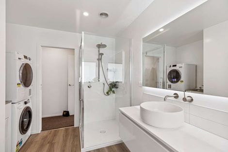 Photo of property in 7b Terrace Street, Marton, 4710