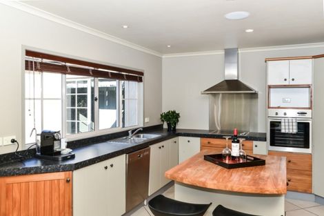 Photo of property in 18 Roderick Place, Rototuna, Hamilton, 3210