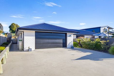Photo of property in 19 Grove Avenue, Weston, Oamaru, 9401