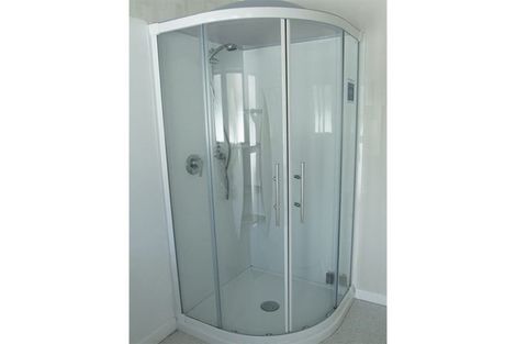 Photo of property in 2/11 Bauchop Road, Waterloo, Lower Hutt, 5011