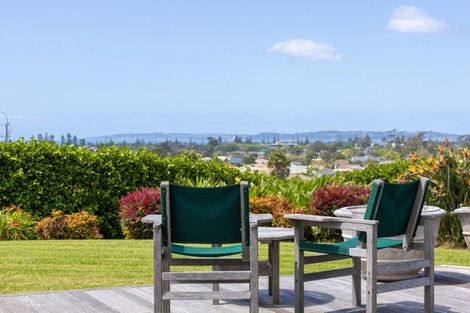 Photo of property in 115 Grand Drive, Orewa, 0931