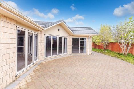 Photo of property in 32 Miers Glade, Rototuna North, Hamilton, 3210