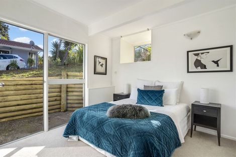 Photo of property in 18 Vonnell Place, Birkdale, Auckland, 0626