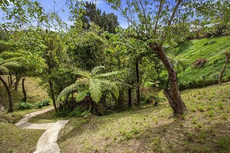 Photo of property in 5 Cara Crescent, Paparangi, Wellington, 6037