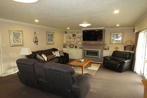 Photo of property in 51 Vogel Place, Waikiwi, Invercargill, 9810