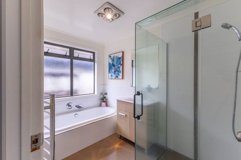 Photo of property in 11 Chatham Place, Rototuna North, Hamilton, 3210