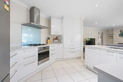 Photo of property in 8 Madison Street, Cambridge, 3434