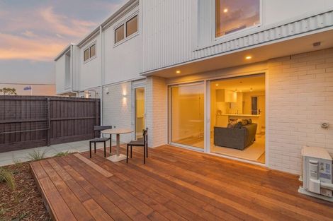 Photo of property in 2/12 Fleming Street, North New Brighton, Christchurch, 8083