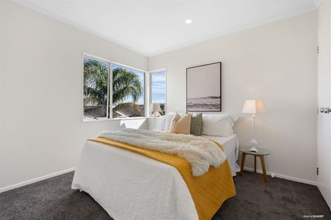 Photo of property in 3 Banshire Close, Flat Bush, Auckland, 2016