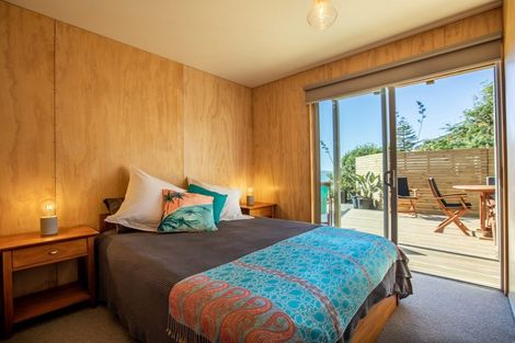 Photo of property in 15 The Esplanade, Raumati South, Paraparaumu, 5032