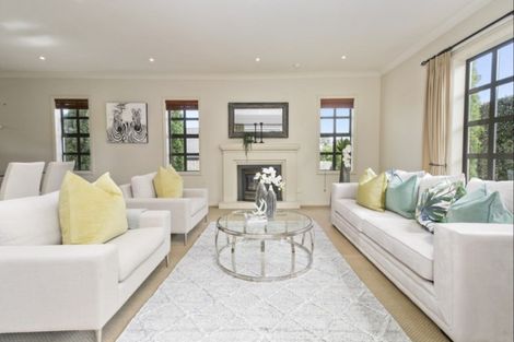 Photo of property in 33 Point View Drive, East Tamaki Heights, Auckland, 2016