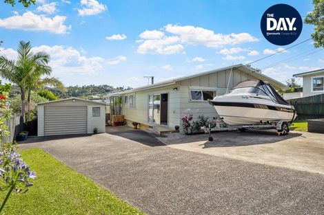 Photo of property in 27 Penton Road, Stanmore Bay, Whangaparaoa, 0932