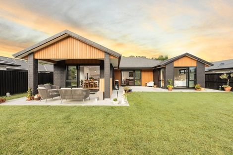 Photo of property in 68 Pakanga Grove, Pyes Pa, Tauranga, 3112