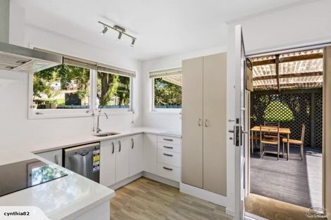 Photo of property in 56 Vandeleur Avenue, Birkdale, Auckland, 0626