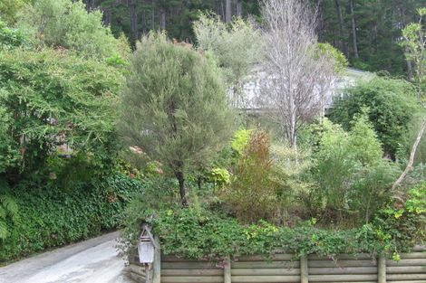 Photo of property in 52 Jocelyn Crescent, Pinehaven, Upper Hutt, 5019