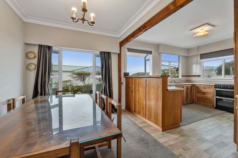 Photo of property in 111 Pioneer Road, Moturoa, New Plymouth, 4310