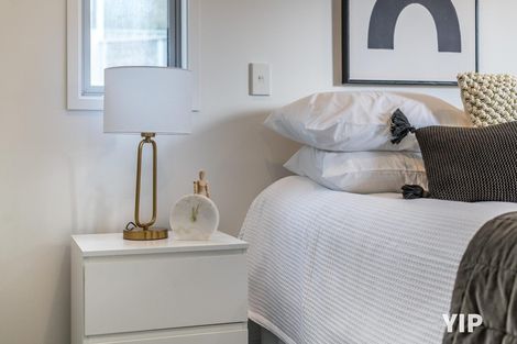 Photo of property in 75 Dress Circle, Newlands, Wellington, 6037