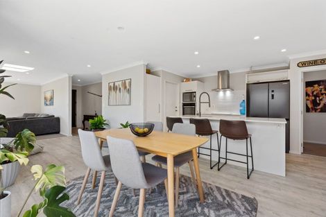 Photo of property in 12 Bill Miller Drive, Papamoa, 3118