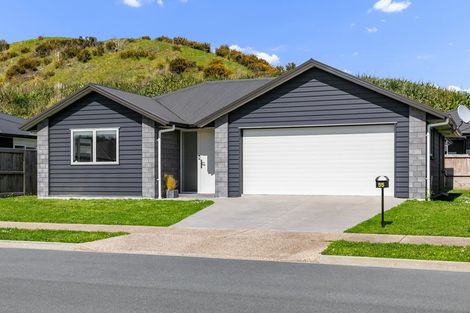 Photo of property in 55 Awataha Crescent, Pyes Pa, Tauranga, 3110