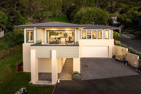 Photo of property in 39b Kakariki Grove, Waikanae, 5036