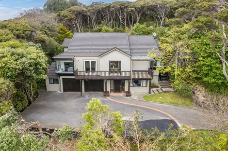 Photo of property in 5 Furneaux Grove, Whitby, Porirua, 5024