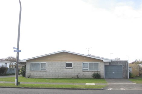 Photo of property in 2/10 Geddis Avenue, Maraenui, Napier, 4110