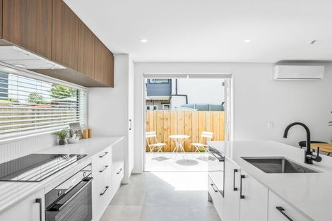 Photo of property in 1/11 Leitch Street, Somerfield, Christchurch, 8024