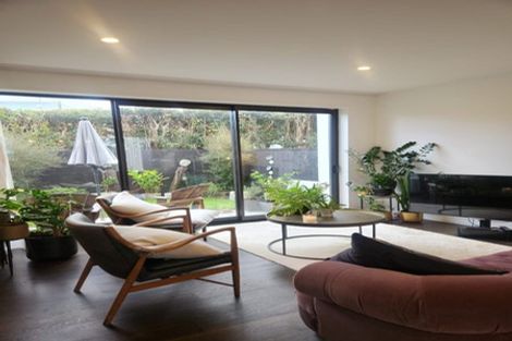 Photo of property in 5/82 East Coast Road, Milford, Auckland, 0620