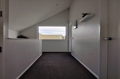 Photo of property in 23 Petherick Crescent, Johnsonville, Wellington, 6037