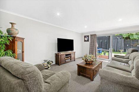 Photo of property in 16c Cyrus Street, Whalers Gate, New Plymouth, 4310