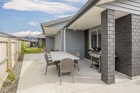 Photo of property in 9 Bridford Way, Paraparaumu, 5032