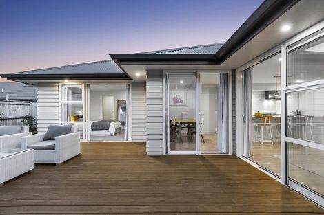 Photo of property in 24 Penetaka Heights, Pyes Pa, Tauranga, 3112