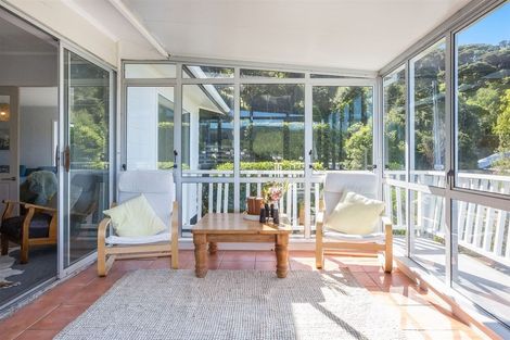 Photo of property in 18 Raroa Place, Pukerua Bay, 5026