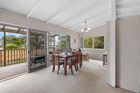 Photo of property in 35 Lyndhurst Road, Te Atatu South, Auckland, 0610