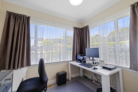 Photo of property in 117 Belt Road, New Plymouth, 4310