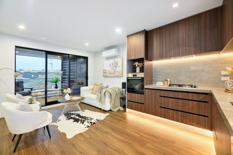 Photo of property in 18c Stratford Avenue, Milford, Auckland, 0620