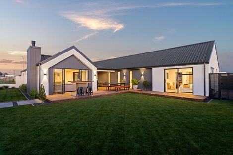 Photo of property in 43 Hotere Street, Rangiora, 7400
