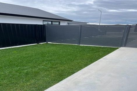 Photo of property in 8 Rangataiki Place, Te Awa, Napier, 4110