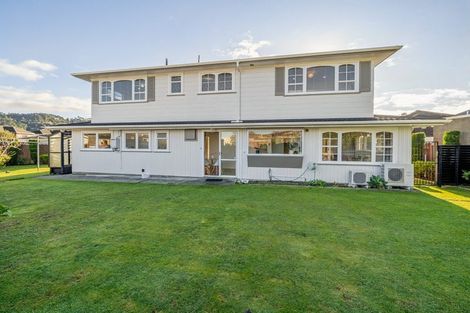 Photo of property in 17 De Menech Grove, Avalon, Lower Hutt, 5011