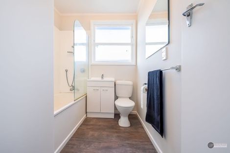 Photo of property in 2/121 Clouston Park Road, Clouston Park, Upper Hutt, 5018