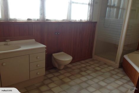 Photo of property in 27 Manuka Street, Hokowhitu, Palmerston North, 4410