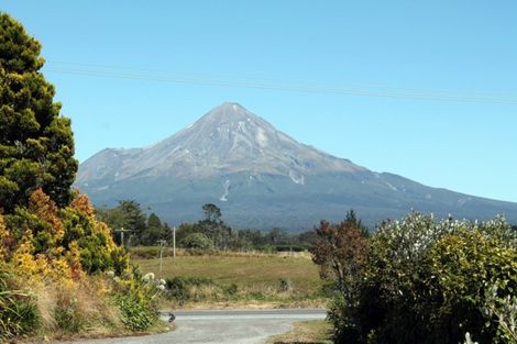 Photo of property in 2599 Mountain Road, Tariki, Stratford, 4394