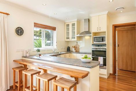 Photo of property in 28 Kashmir Avenue, Clouston Park, Upper Hutt, 5018