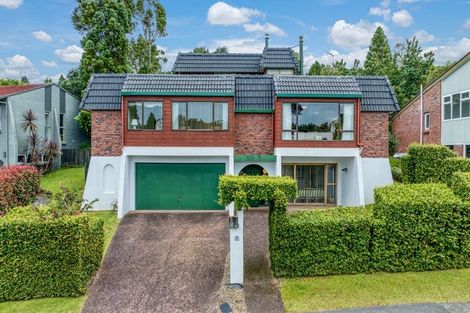 Photo of property in 9 Langstone Place, Chatswood, Auckland, 0626