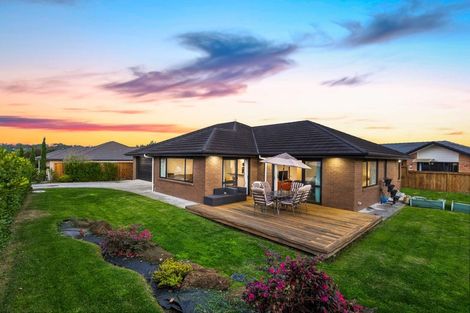 Photo of property in 16 Pitoitoi Drive, Riverhead, 0820